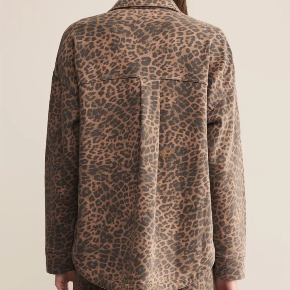 Z Supply (size L) ALL DAY KNIT LEOPARD JACKET
NWT - Picture 4 of 7